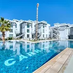 Atlantis Malibu By Carrington *