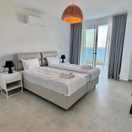 Atlantis Malibu By Carrington Daire