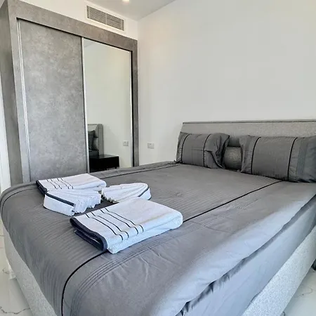 Atlantis Malibu By Carrington