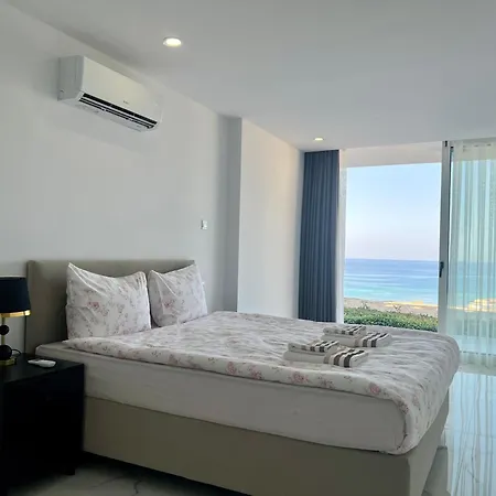 Atlantis Malibu By Carrington