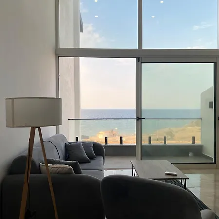 Apartament Atlantis Malibu By Carrington Akanthou