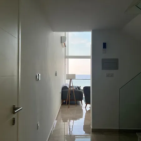 Apartament Atlantis Malibu By Carrington Akanthou