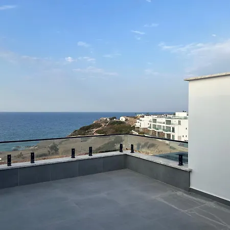 Daire Atlantis Malibu By Carrington Akanthou