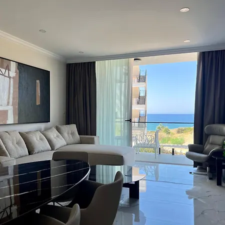 Atlantis Malibu By Carrington Apartament Akanthou