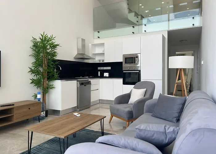 Atlantis Malibu By Carrington * Kyrenia (Northern Cyprus)