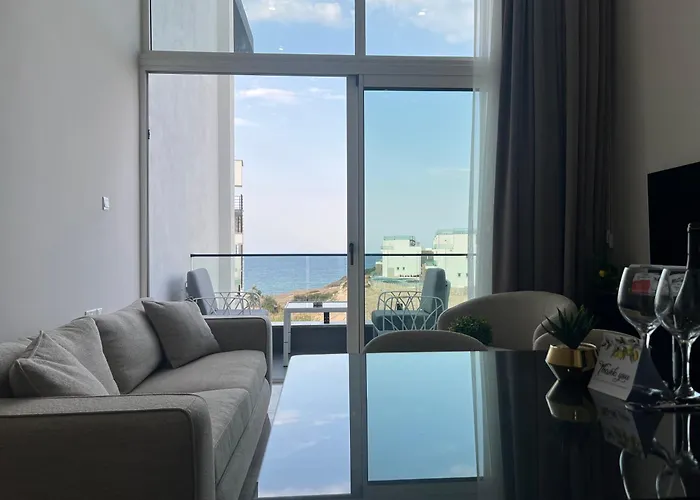 Atlantis Malibu By Carrington * Kyrenia (Northern Cyprus)