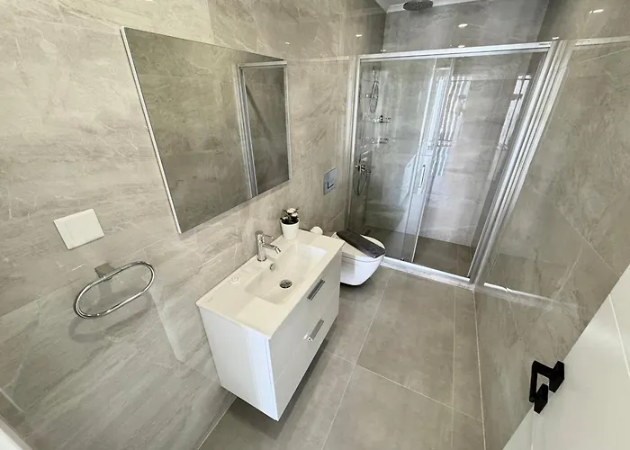 Atlantis Malibu By Carrington