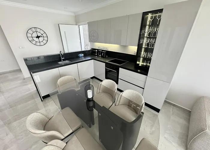 Atlantis Malibu By Carrington * Kyrenia (Northern Cyprus)