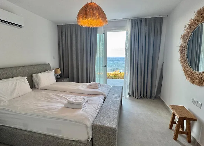 Atlantis Malibu By Carrington