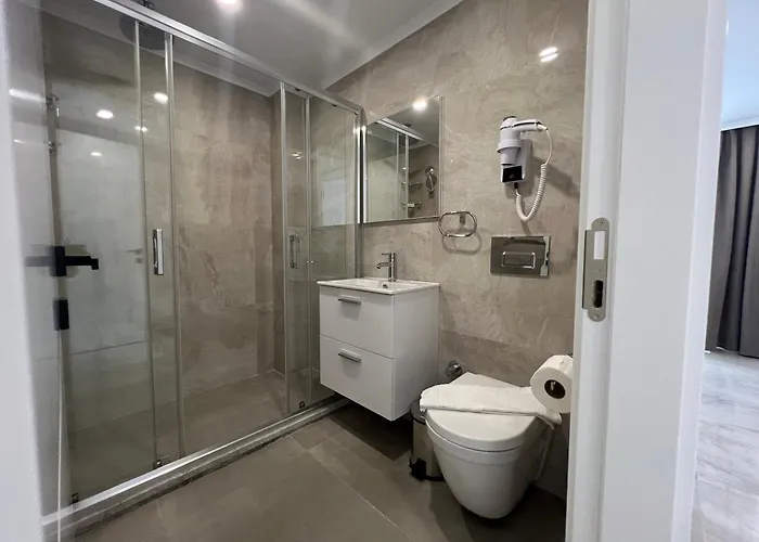 Atlantis Malibu By Carrington *