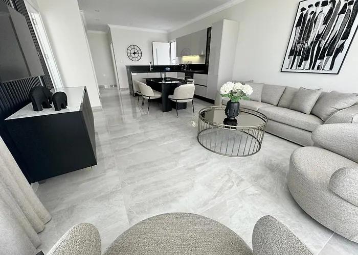 Atlantis Malibu By Carrington